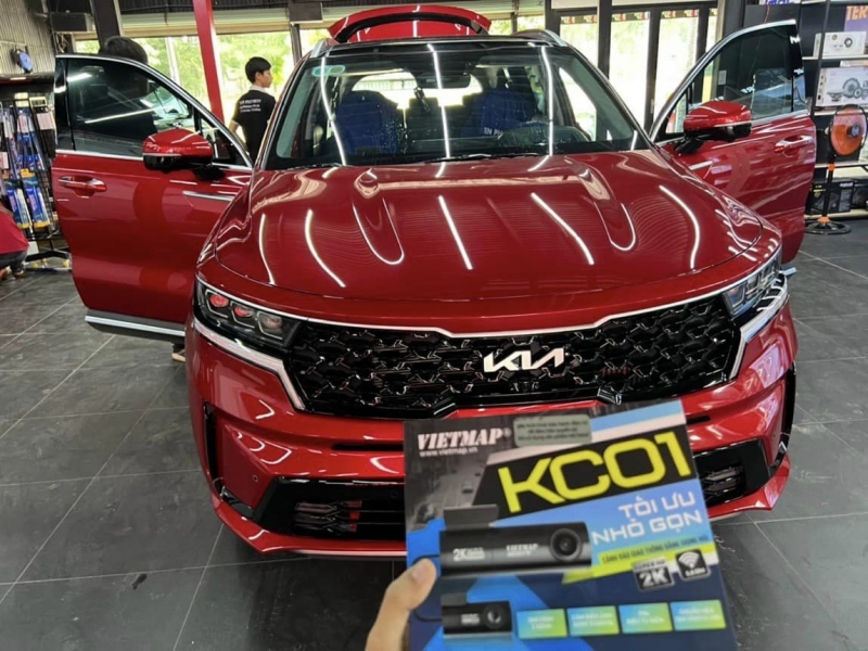 VIETMAP KC01 CẢNH BÁO GIAO THÔNG LẮP KIA SORENTO 2022 - 2024